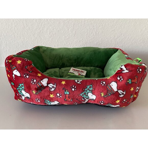 Peanuts Snoopy Small Dog Cat Pet Cozy Cuddler Bed Christmas Holiday Red Green - Picture 2 of 15